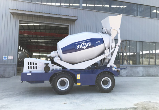 Self Loading Mobile Concrete Mixer For Sale